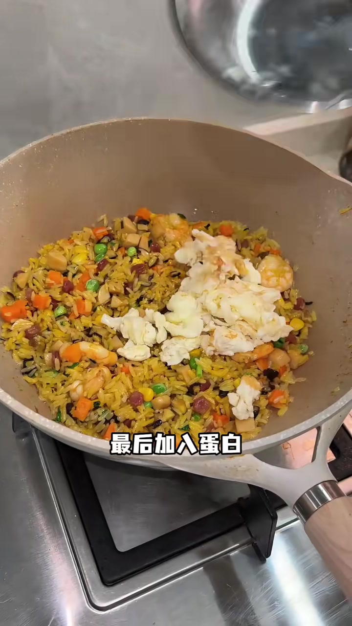 如何给女朋友做一口上天的扬州炒饭!