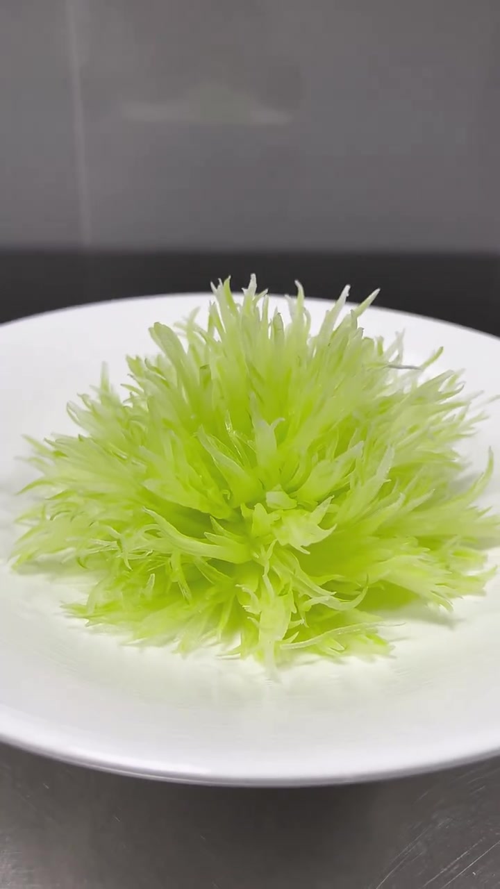 凤尾西芹:夏季必备火爆菜品、简单实用!