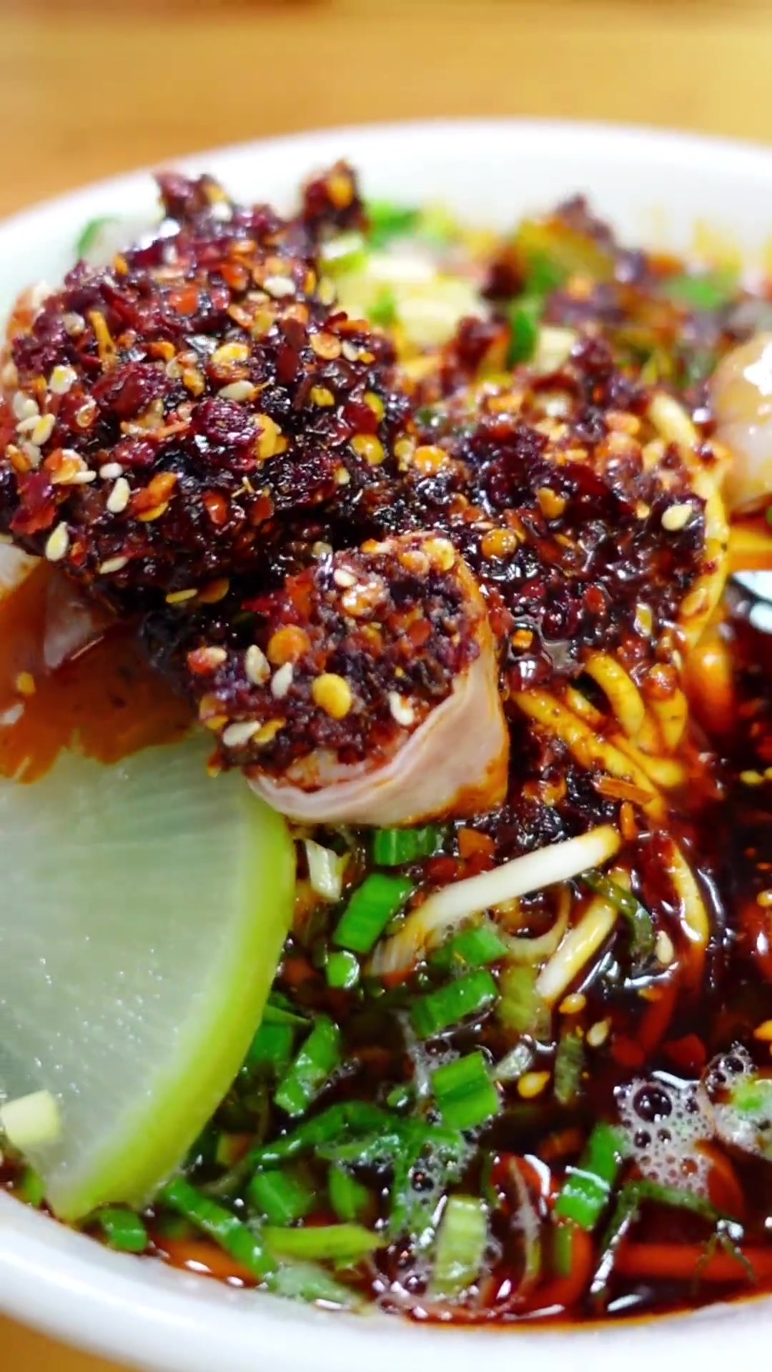 来兰州别错过特色面食肥肠面,别处难吃到