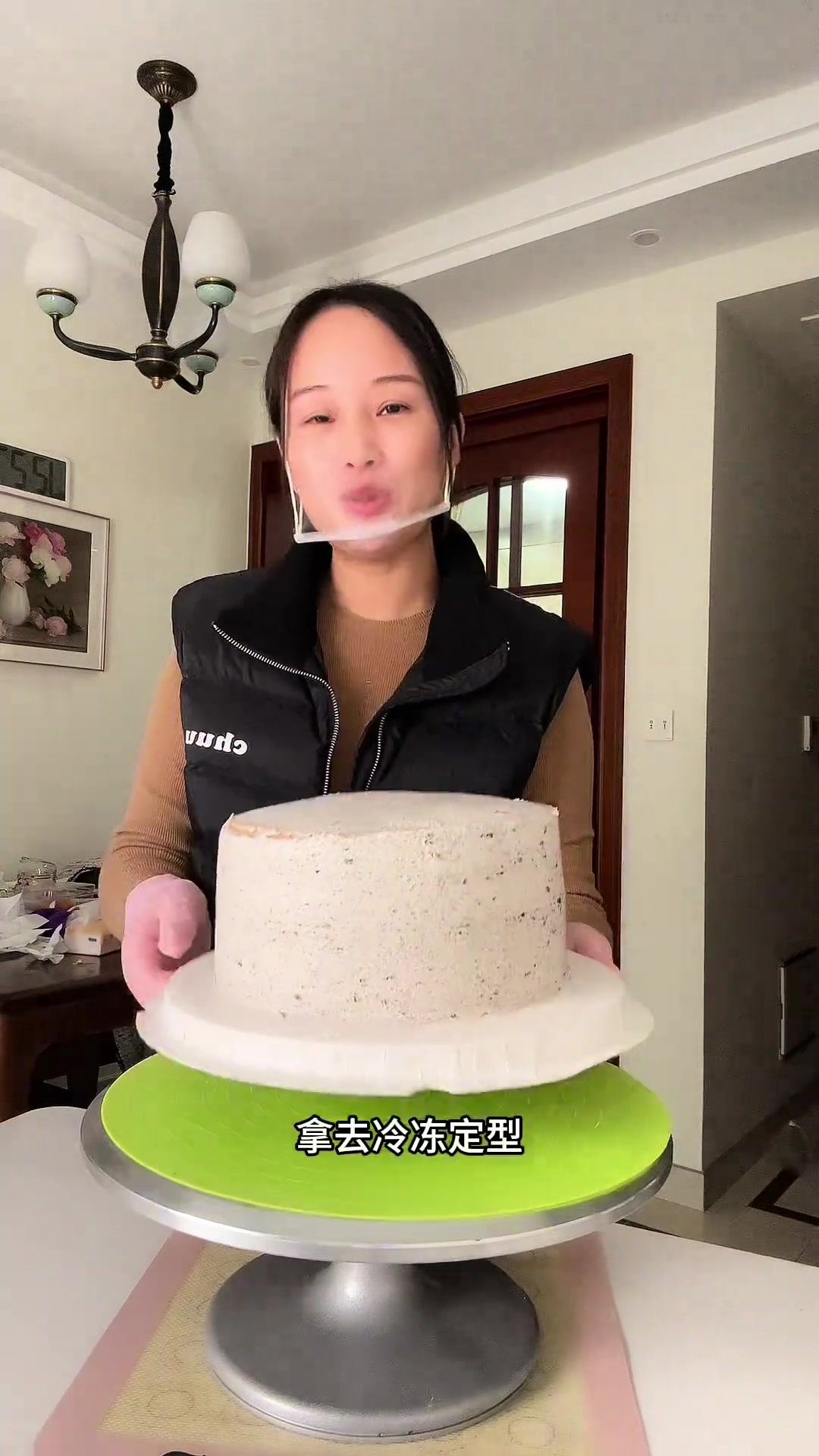 冬天啊就要莱上一口夹满草莓的奥利奥咸奶油蛋糕你们说会有哪个小可爱不喜欢呢