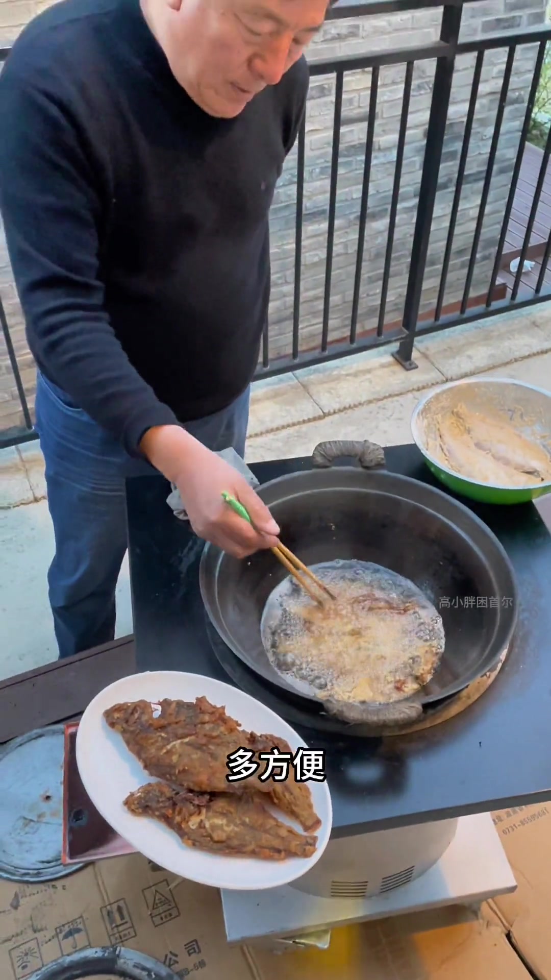 天气暖和了，大铁锅可以支棱起来了，一周最少一锅大馒头啊！哈哈