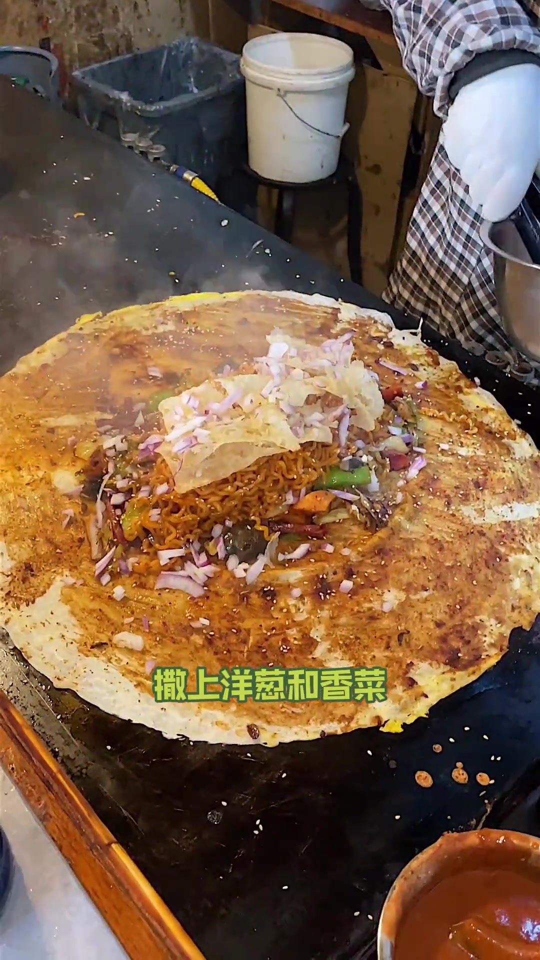 带你见识一下,东北顶配煎饼果子能有多大?