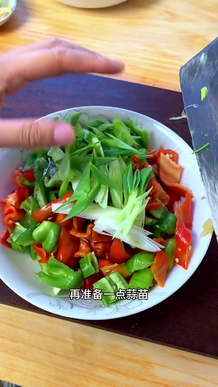 宁夏特色美食炒烩肉超够味，快来学着做