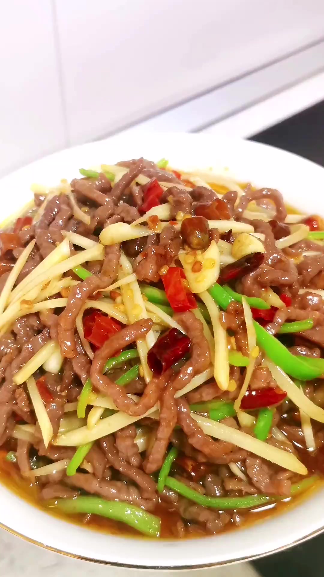 超下饭泡椒牛肉丝教程,简单几步轻松搞定!