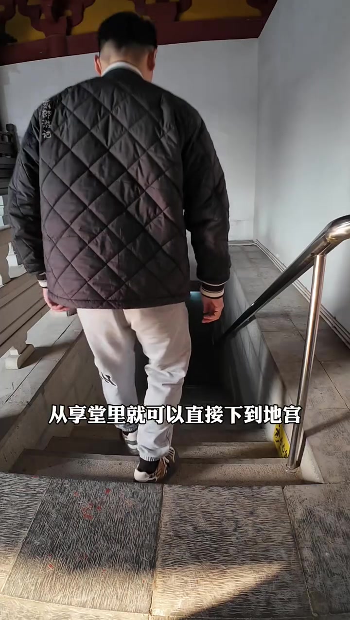 明朝开国名将汤和墓，地宫现两个盗洞，神道碑文为何被刻意抹去