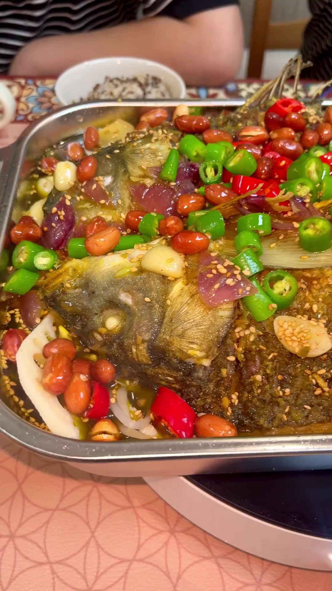 自制烤鱼巨好吃,烤鱼在家就这么做,比饭店的都好吃