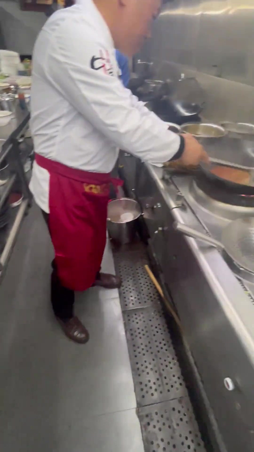 好一道水煮鳝鱼丝,麻辣鲜香,嫩滑爽脆Q弹