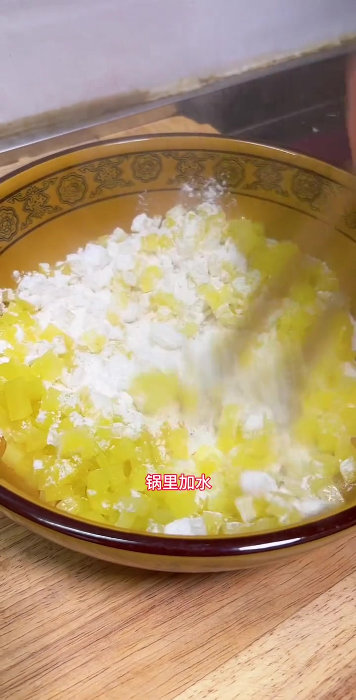 天气渐冷,为家人做简单的土豆疙瘩汤,暖心又暖胃
