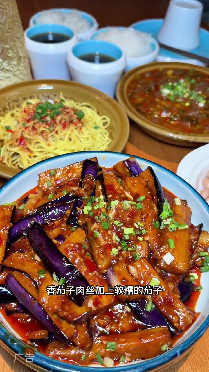 70多满满一桌的川菜，谁能不心动呢～就在百益上河城