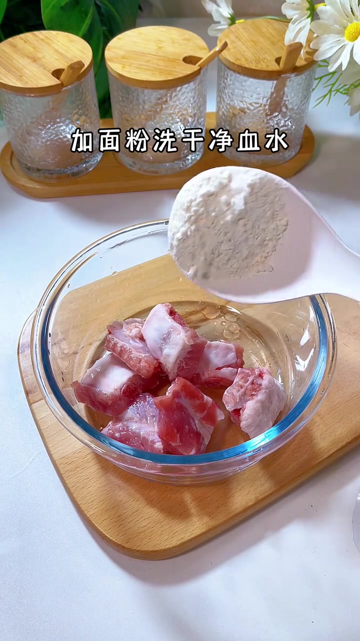 12月+宝宝辅食|南瓜蒸排骨 排骨不知道怎么给孩子吃的可以试试这样做,和南瓜一起做出来香甜