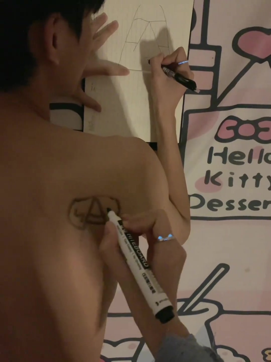 他真是越画越自信,猫鱼之恋对戒的创作故事