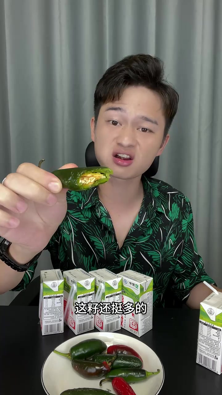 墨西哥辣椒都那么辣吗?我还以为就是一个菜椒
