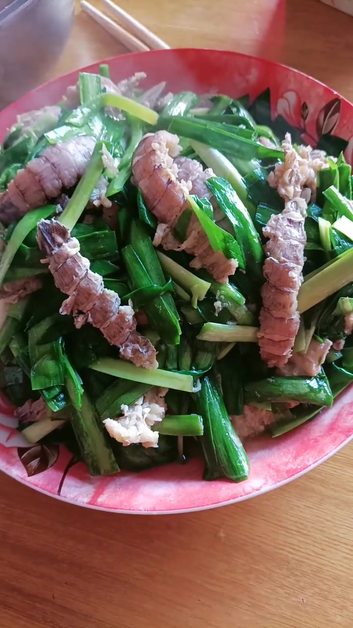 爬虾肉炒韭菜,溜鲜亮的