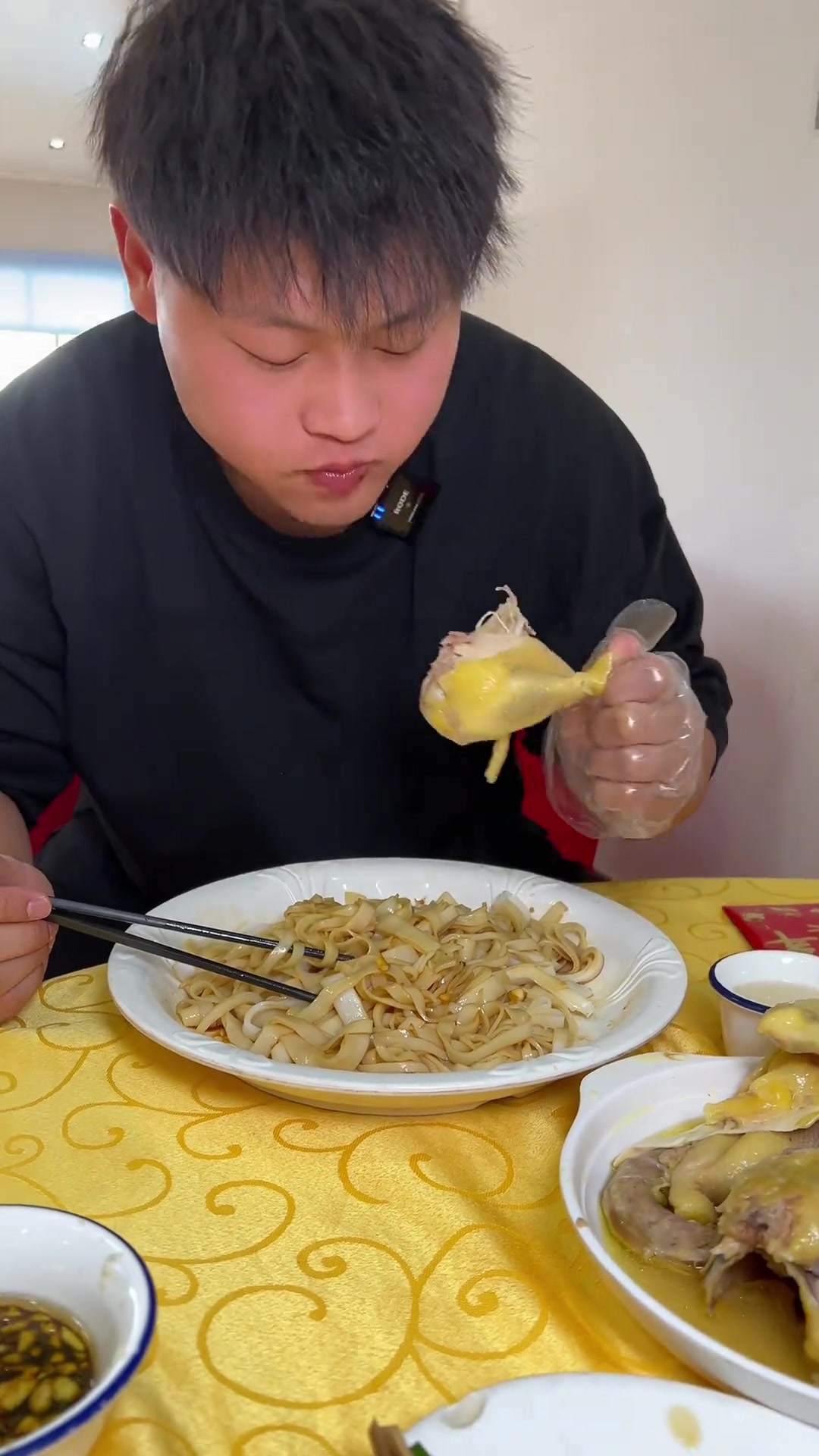化州隔水蒸鸡真的是一口就爱上!