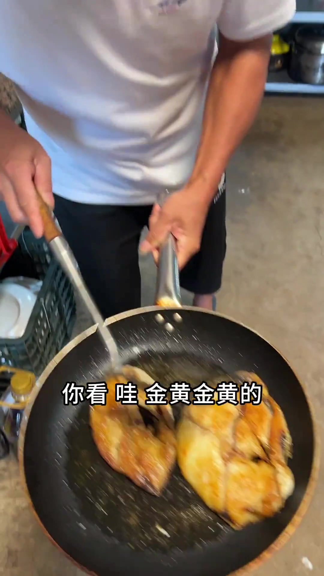 香煎马鲛鱼，做法超简单，一块能炫好几碗粥！