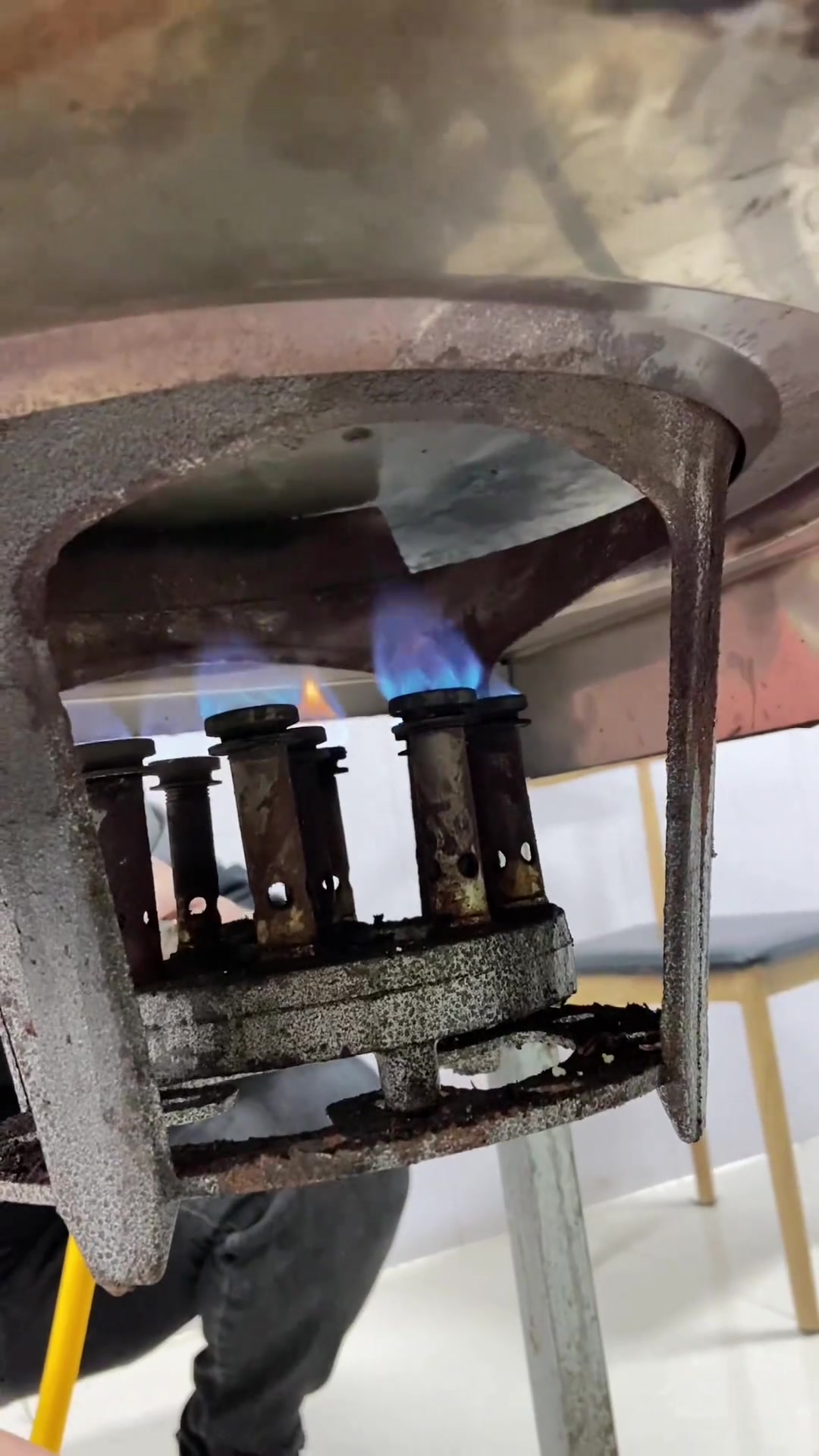 摆摊卖糯米糕超忙!制作流程大公开,有炉就能做