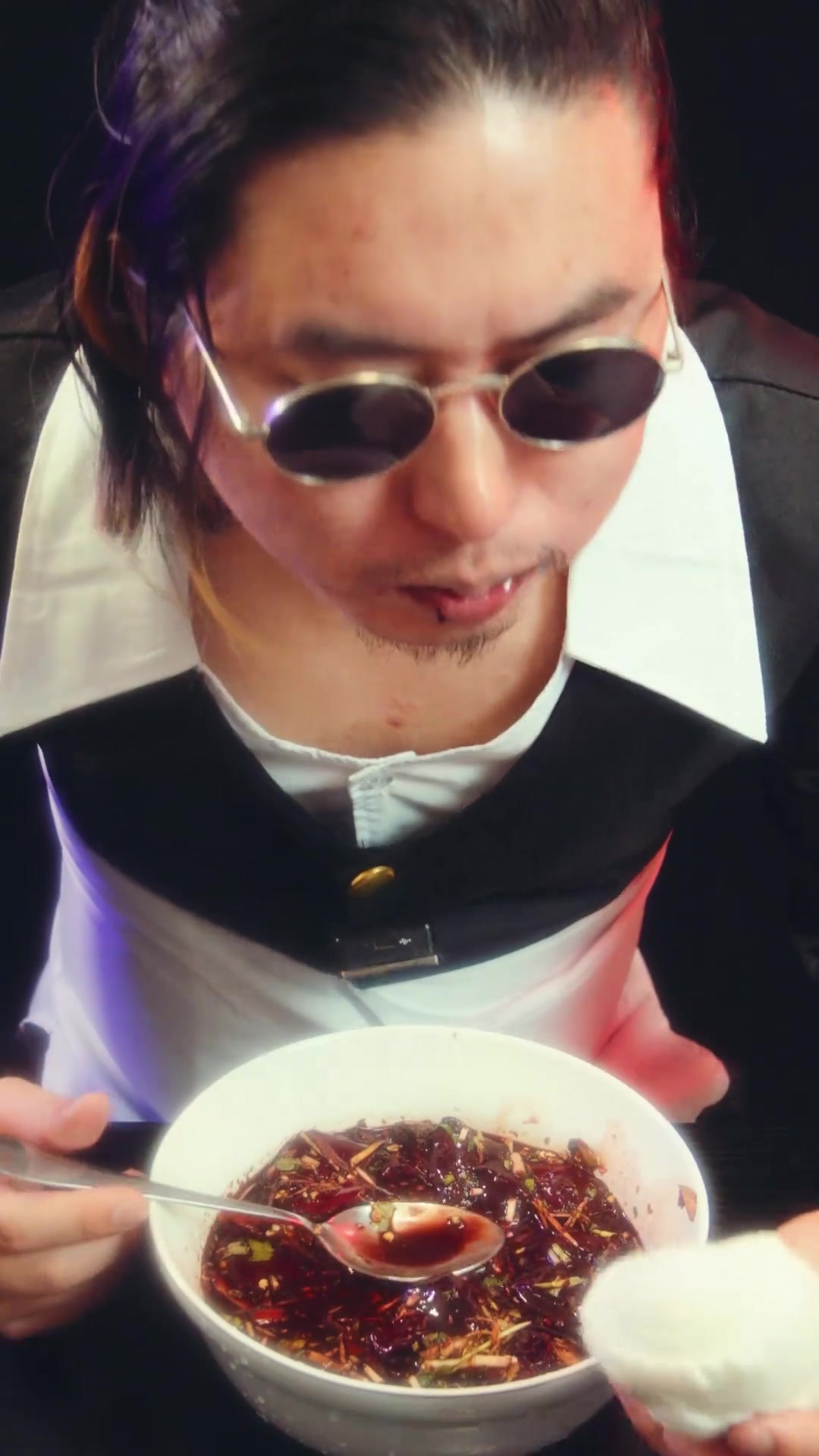 贵州特色美食,凉拌生猪血好吃吗?