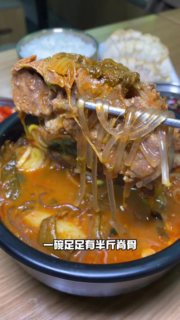 故乡妈妈是如何把朝鲜汤饭做到全网热门的！