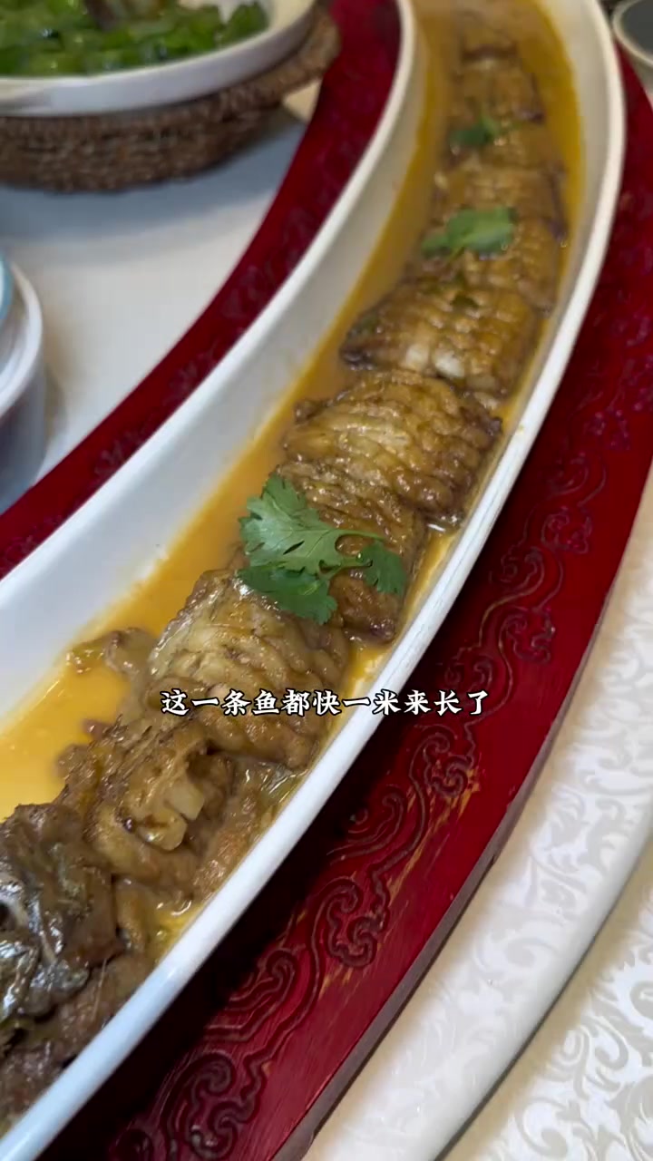 千岛湖鱼头泡饼真不错啊.全是高端系列.还不贵