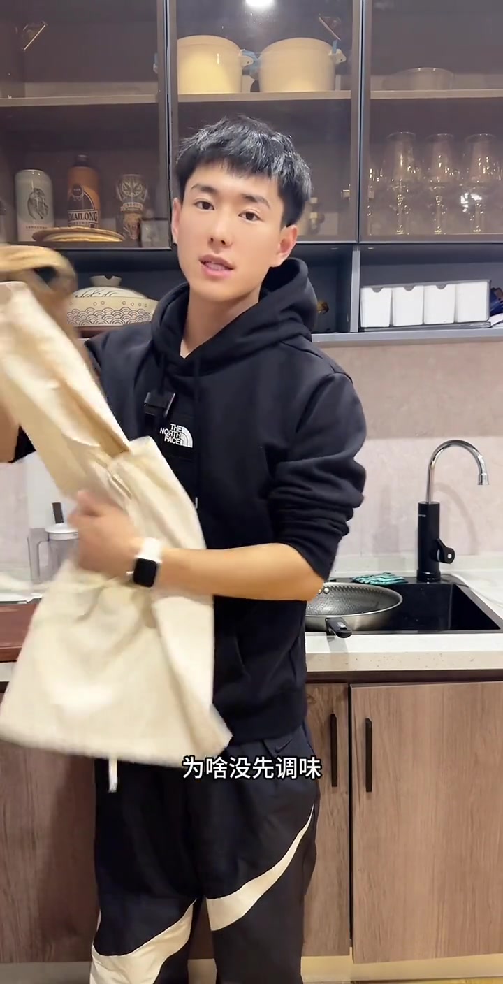 试试这个玉米山药脊骨汤