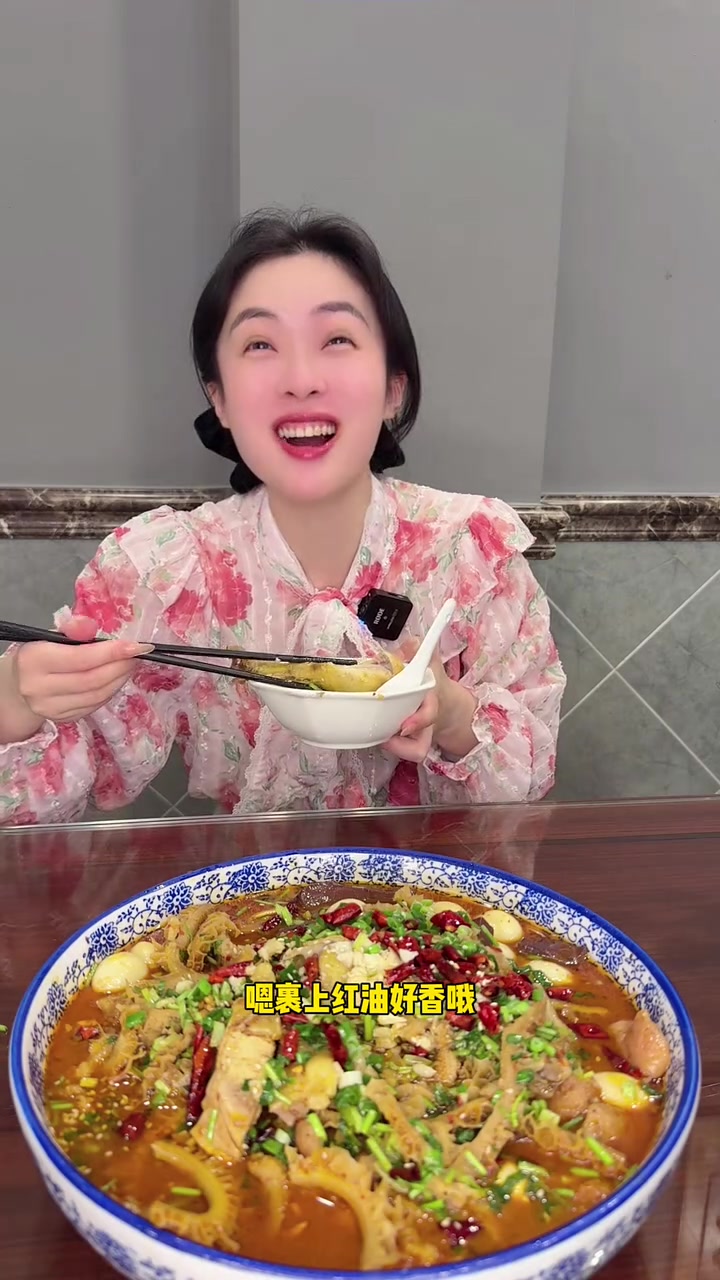 爸爸给我做冒菜啦，好吃的家庭版冒菜
