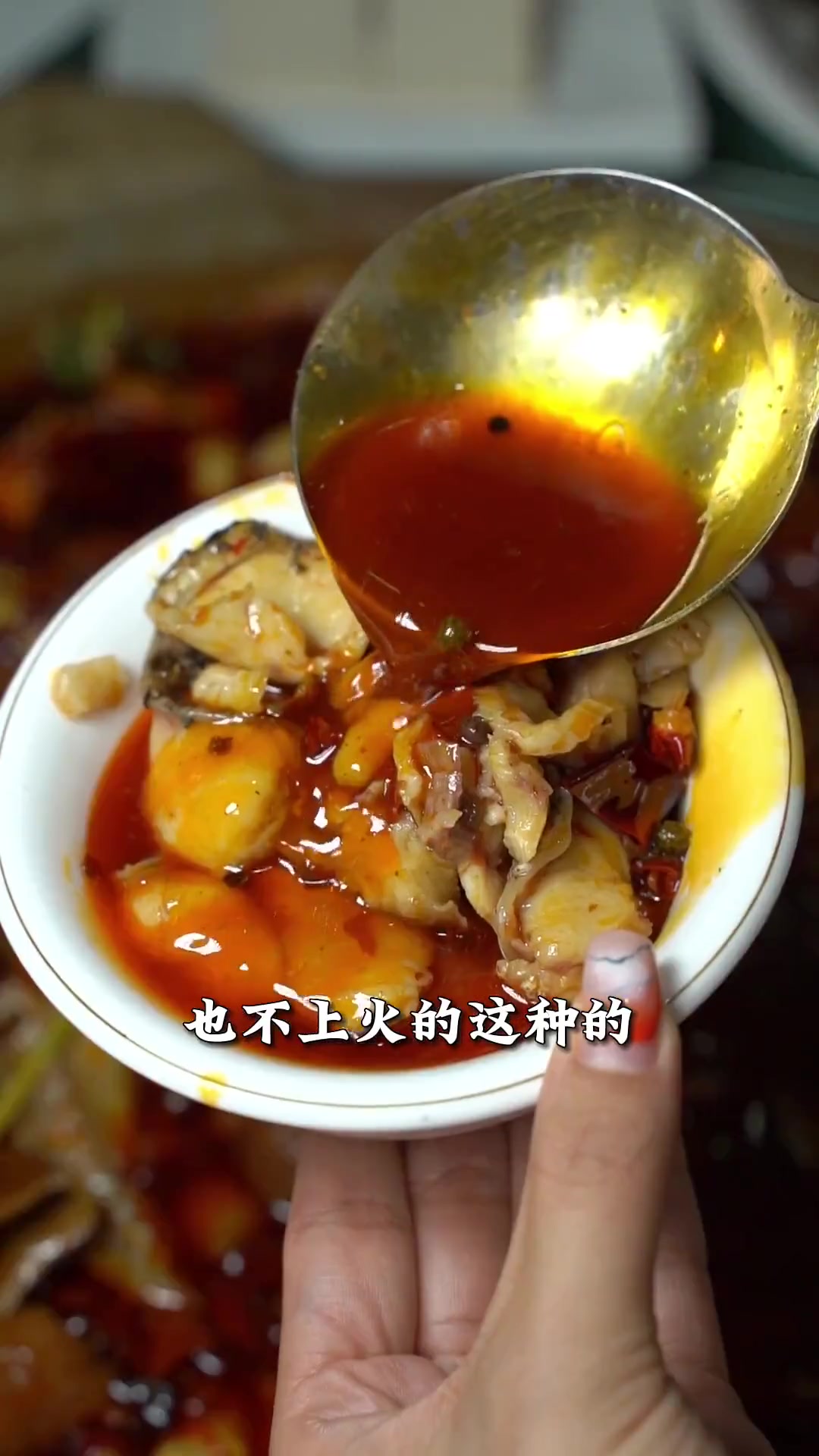 在西安只有在他们家才能吃到地道的重庆兔头和鸭头