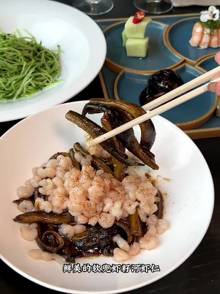 在金鹰世界G酒店品煨江南，吃高端淮扬菜，看50层云端风景，惬意