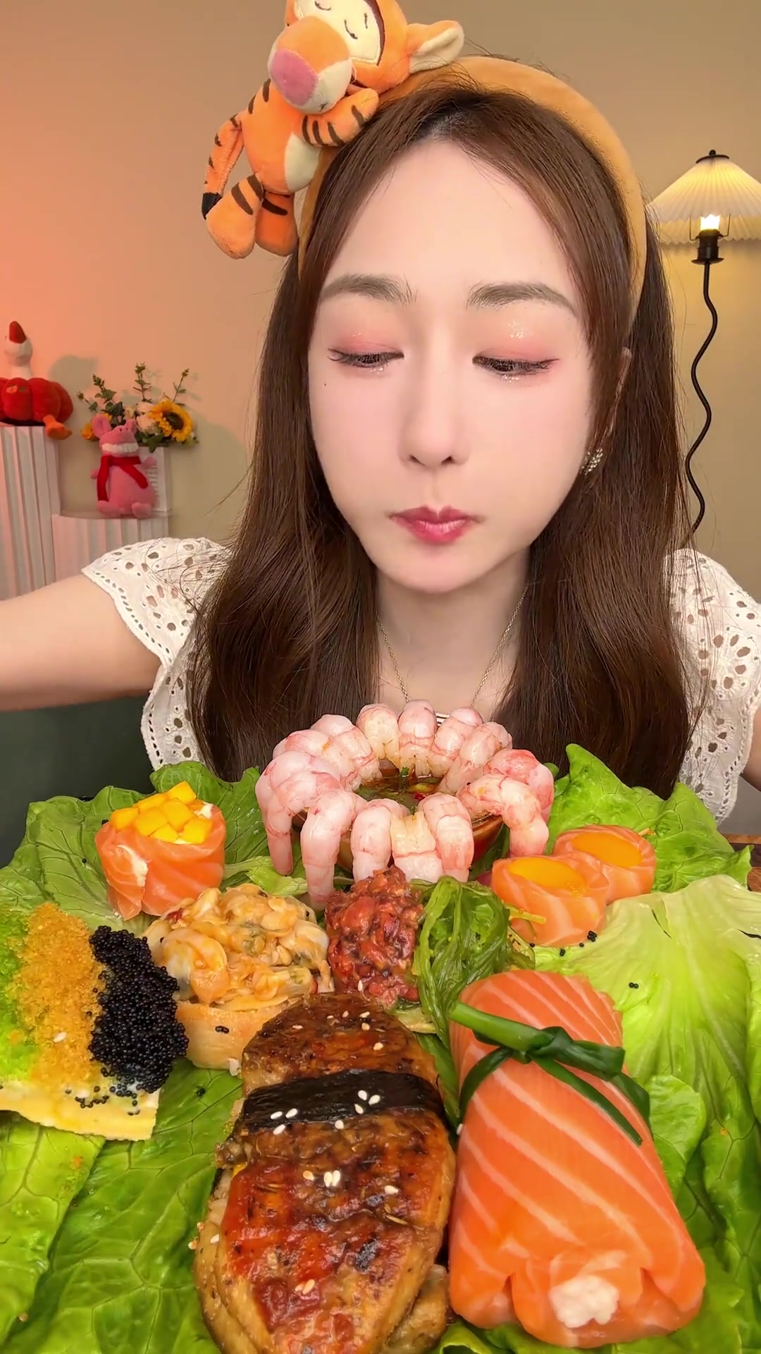 三文鱼花/海鲜棒棒糖/芒果鹅肝/蟹柳手握/甜虾杯/福袋寿司，寿司脑袋狂喜