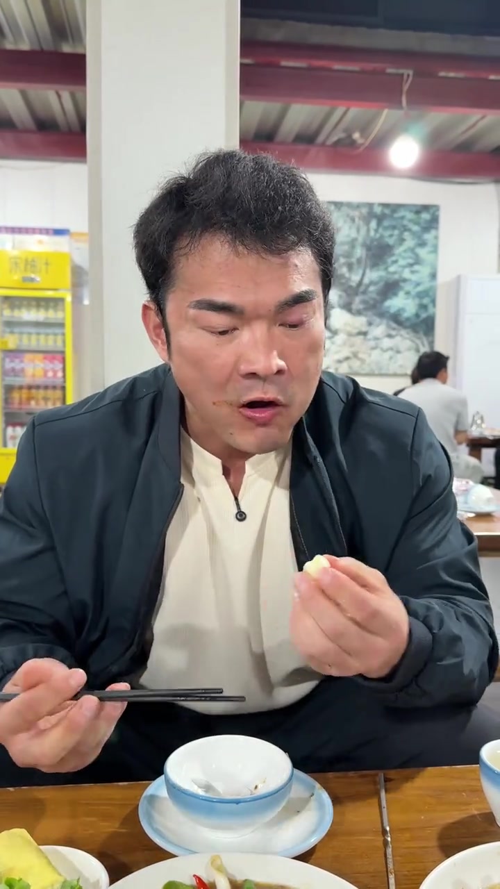 临沂巷子里的羊肉馆,山东美食香气扑鼻,训练完赶紧品尝
