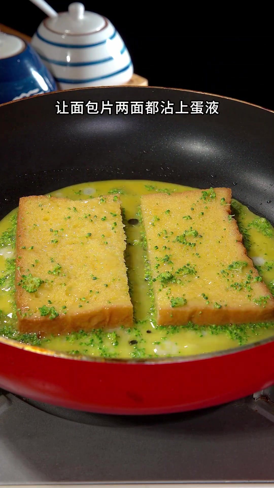 孩子不爱吃你做的饭，试试这个简单方便的蔬菜三明治，有肉有菜又有蛋，营养满满