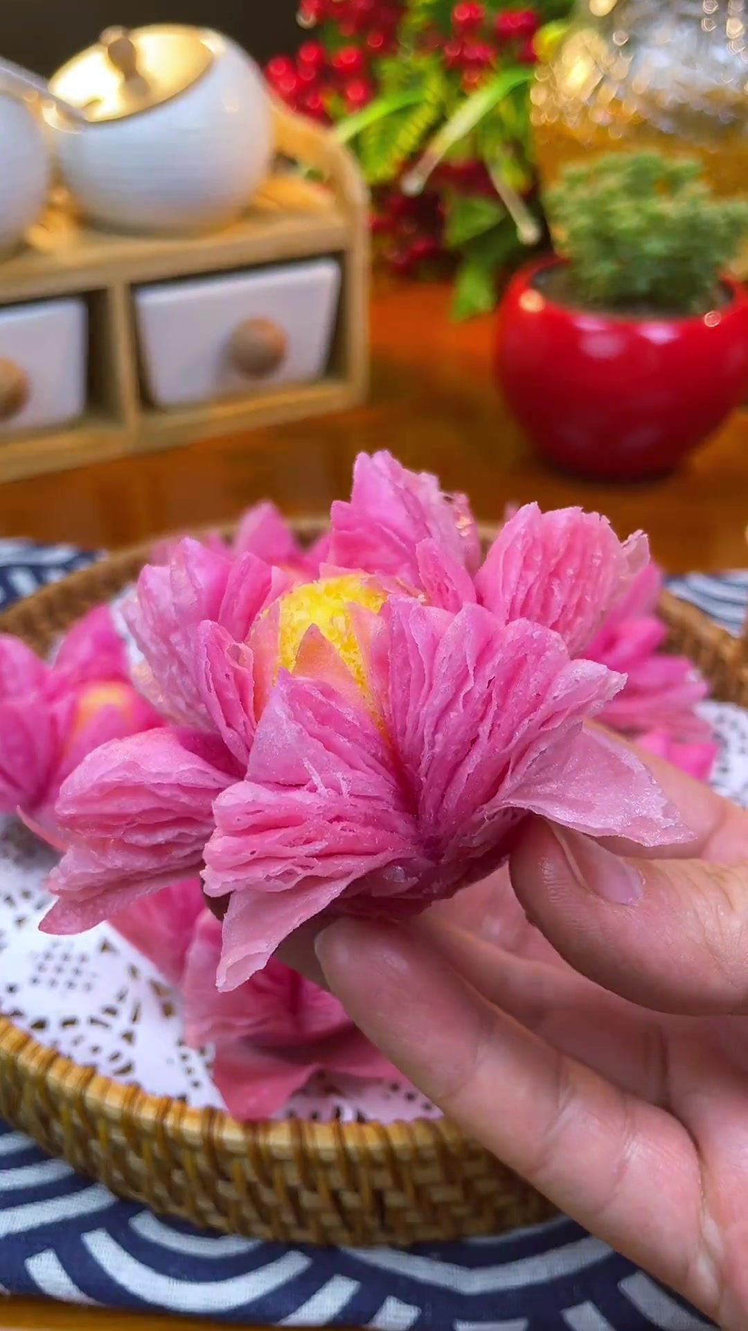 可以心动的荷花酥,祝大家情人节快乐!