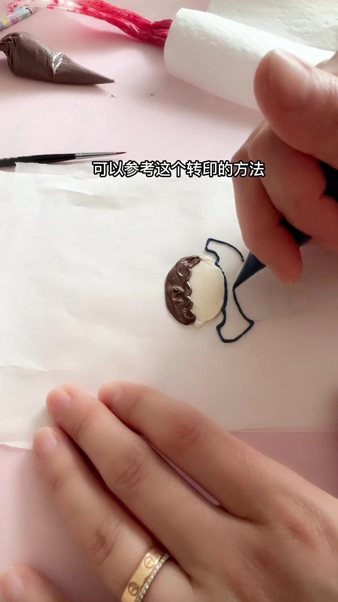 好久没有做手绘了手绘调色太麻烦了不怎么喜欢做这样颜色多的还是做水果蛋糕香