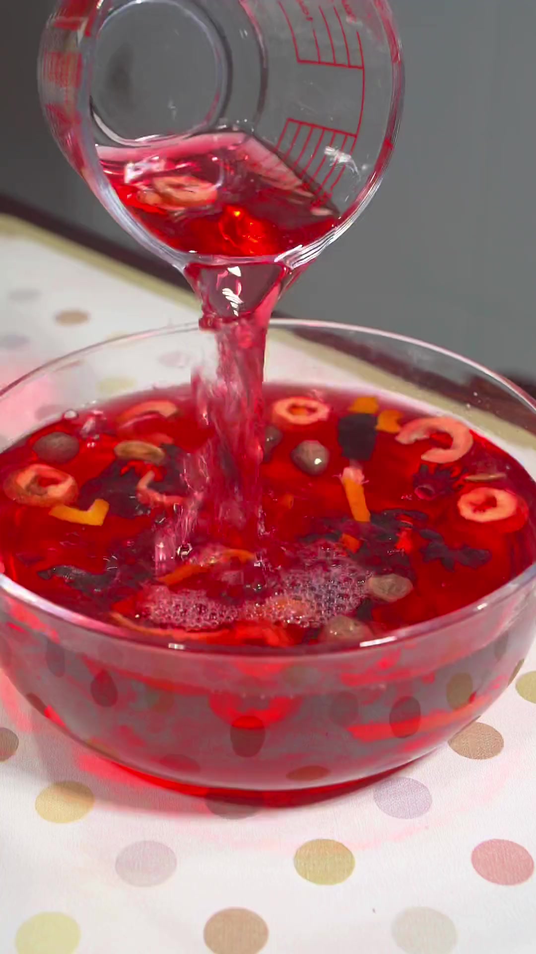 不用模具烤箱，简单食材在家就能做蜂蜜奶香小面包蛋糕