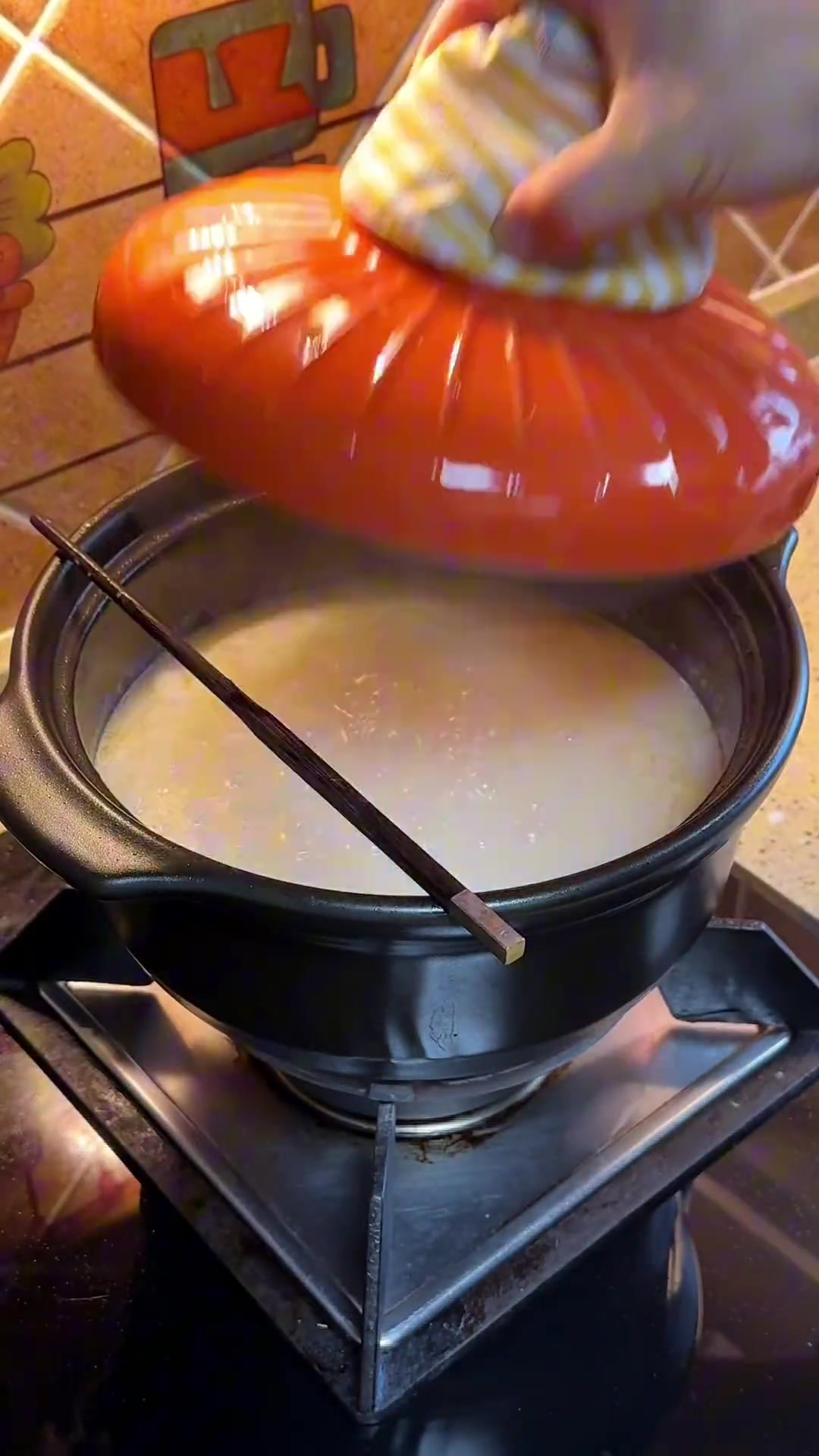 咸蛋黄虾仁粥,这样做软糯鲜香巨好吃,美好的一天从早餐开始