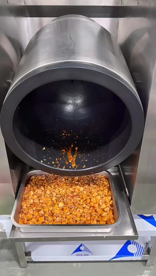 智能炒菜机智慧食堂炒菜机器人做麻婆豆腐视频