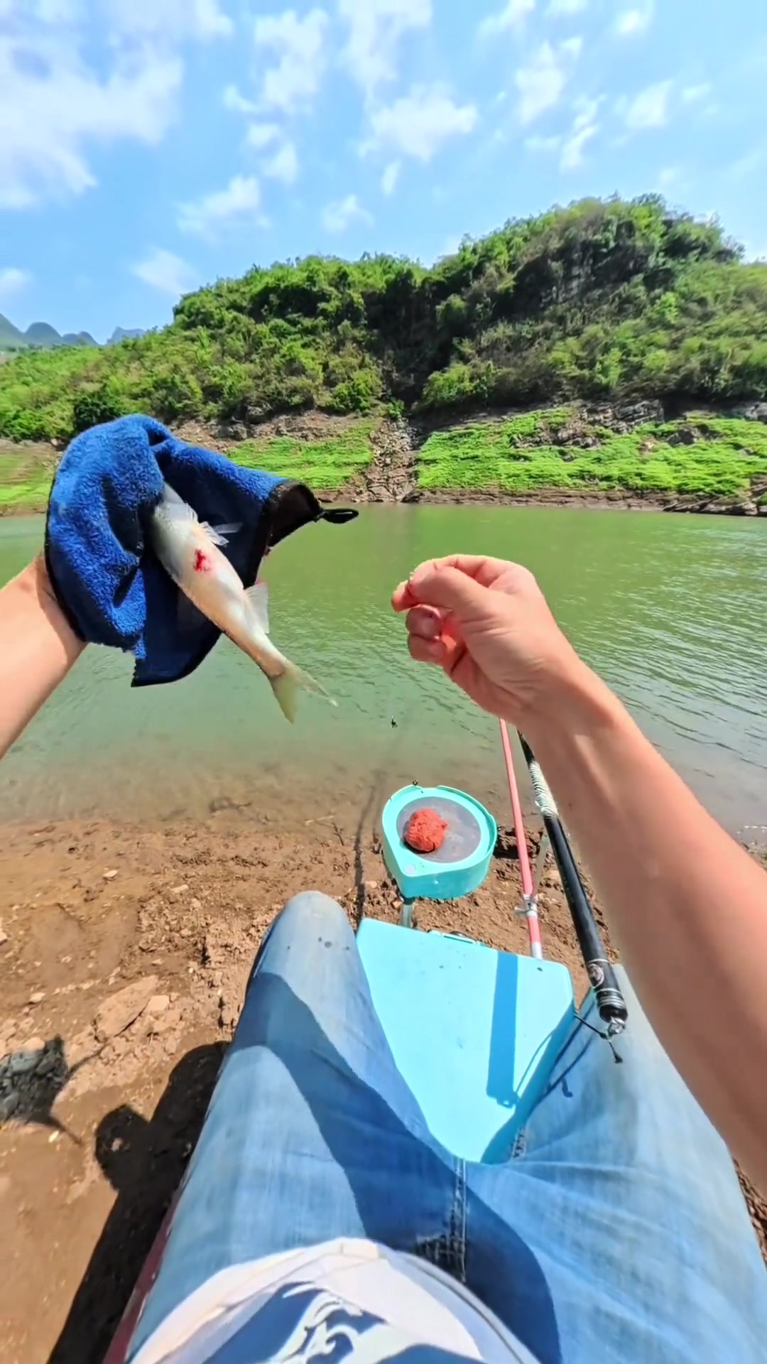 北盘江豪华山洞钓鱼庇护所,10天遇8次过山峰,洞主回归艰难抉择