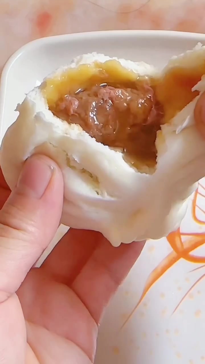 鲜嫩多汁牛肉灌汤包做法大公开,超简单