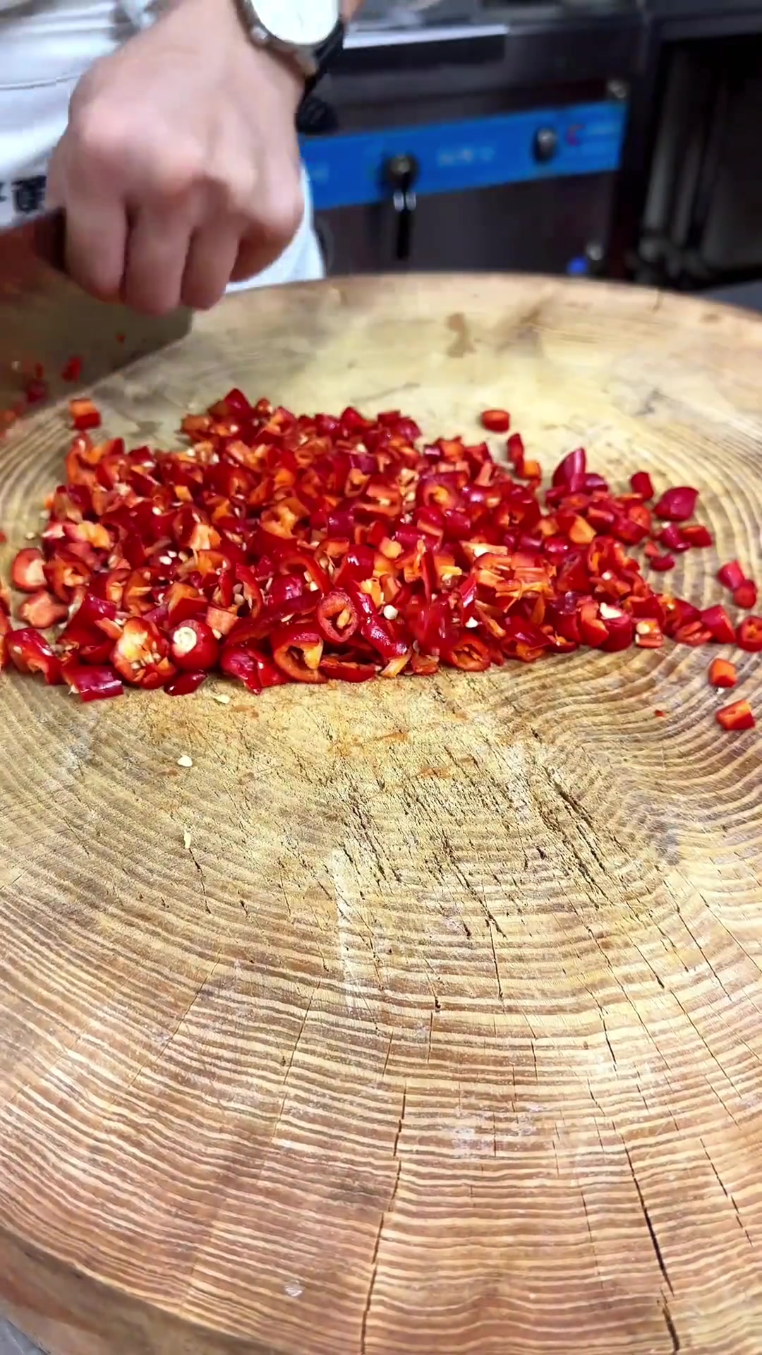 一道江西名菜,莲花血鸭