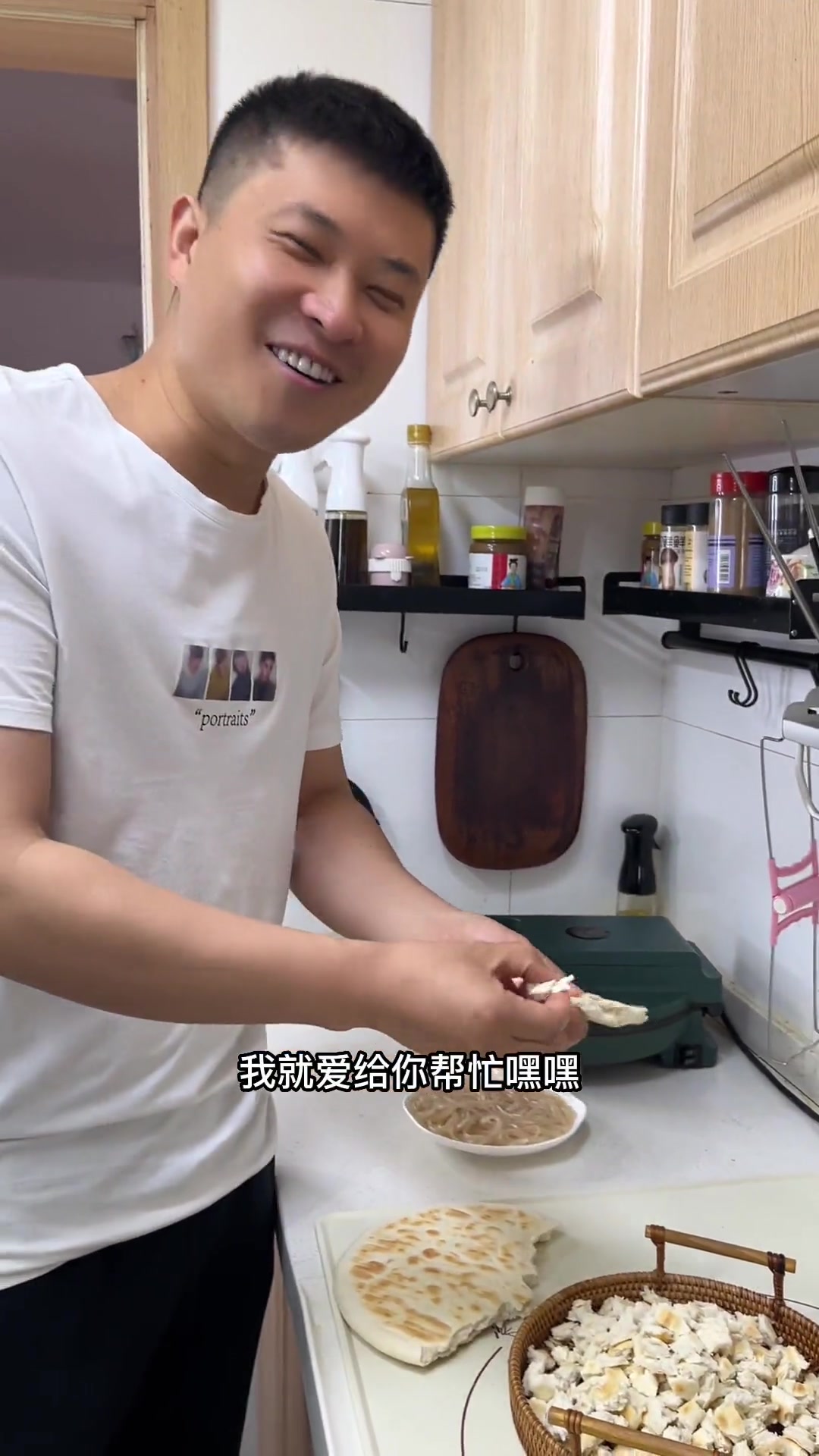 不知道吃什么就做素煮馍,口感筋道,汤鲜味美,一吃就是一大碗