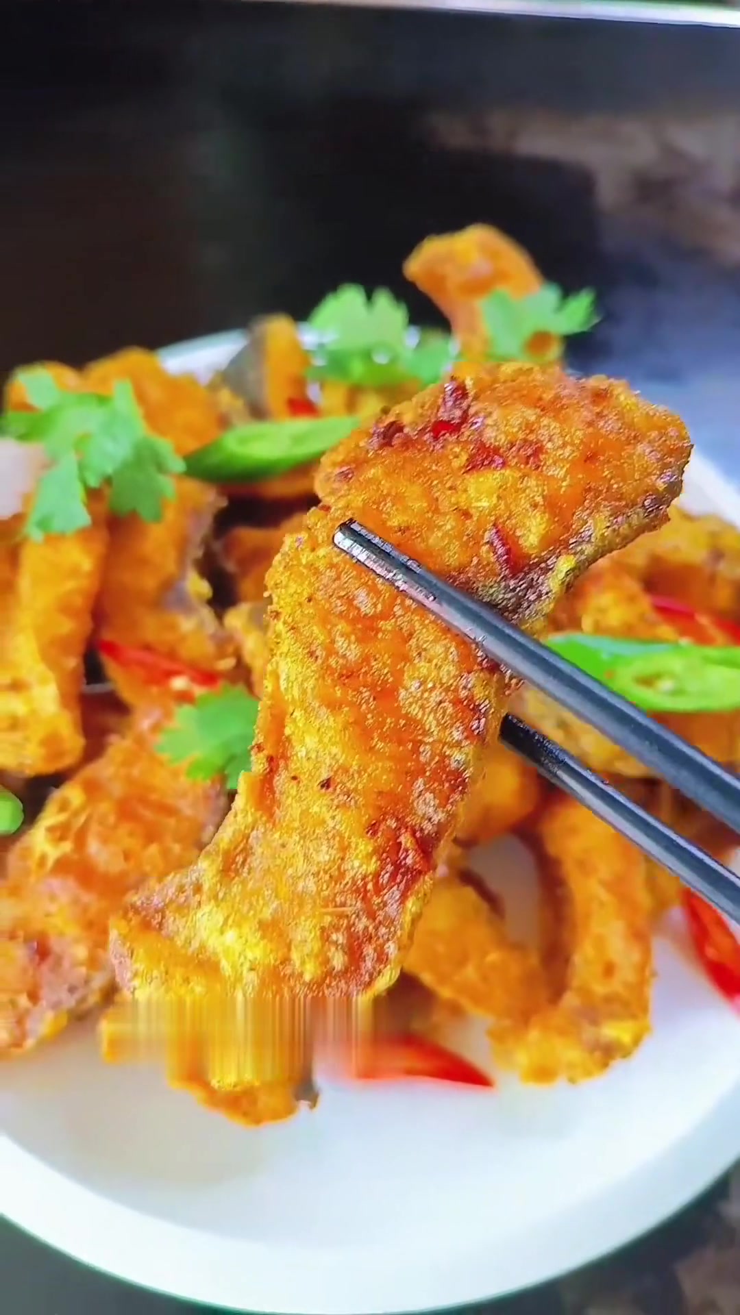 香辣干锅草鱼分享,姐妹们多吃鱼补胶原蛋白