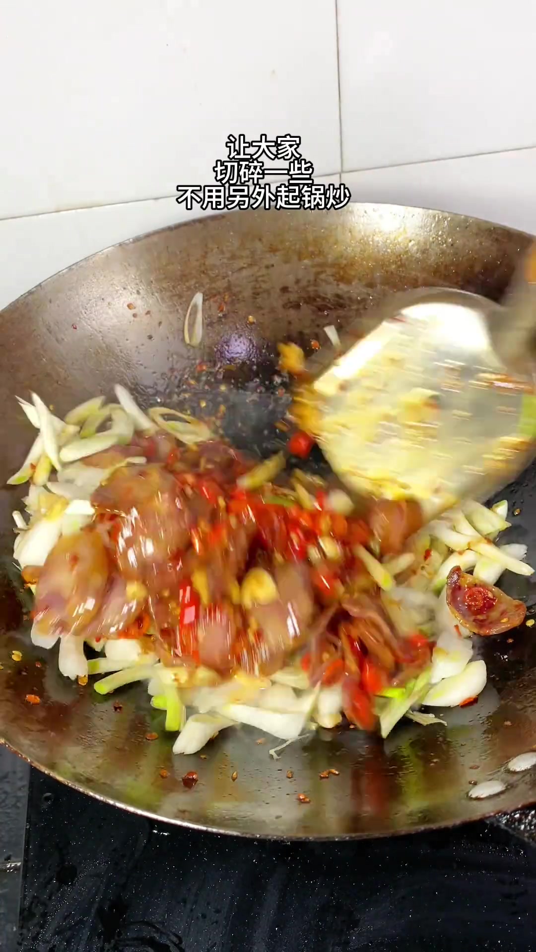 江西到了这个季节、荞头可以配各大菜鸡鸭鱼肉都行