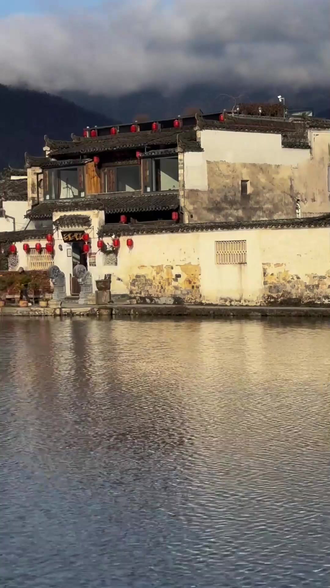 端午游玩,小桥流水桃源家,粉墙黛瓦马头墙,这是对徽派建筑生动