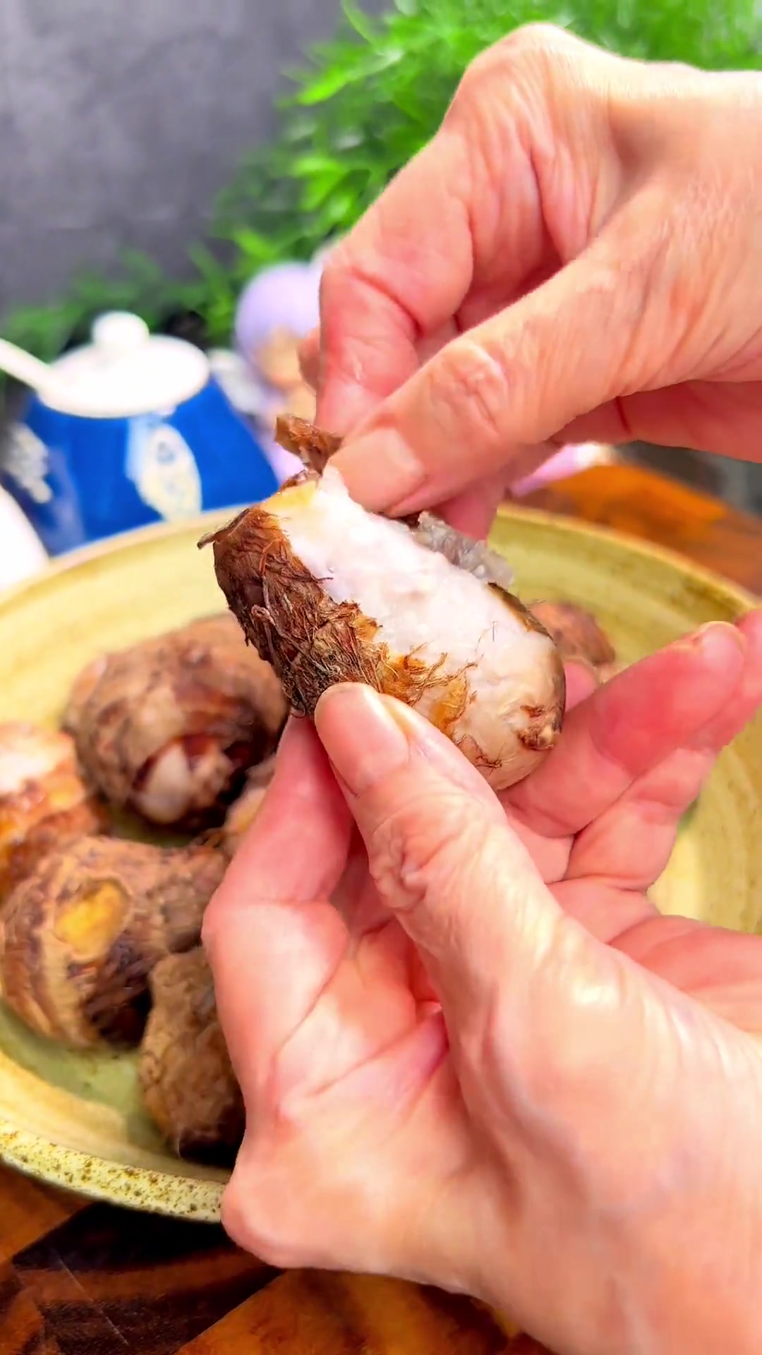 火腿芋艿老鸭汤,寓意好运,备好料就能做