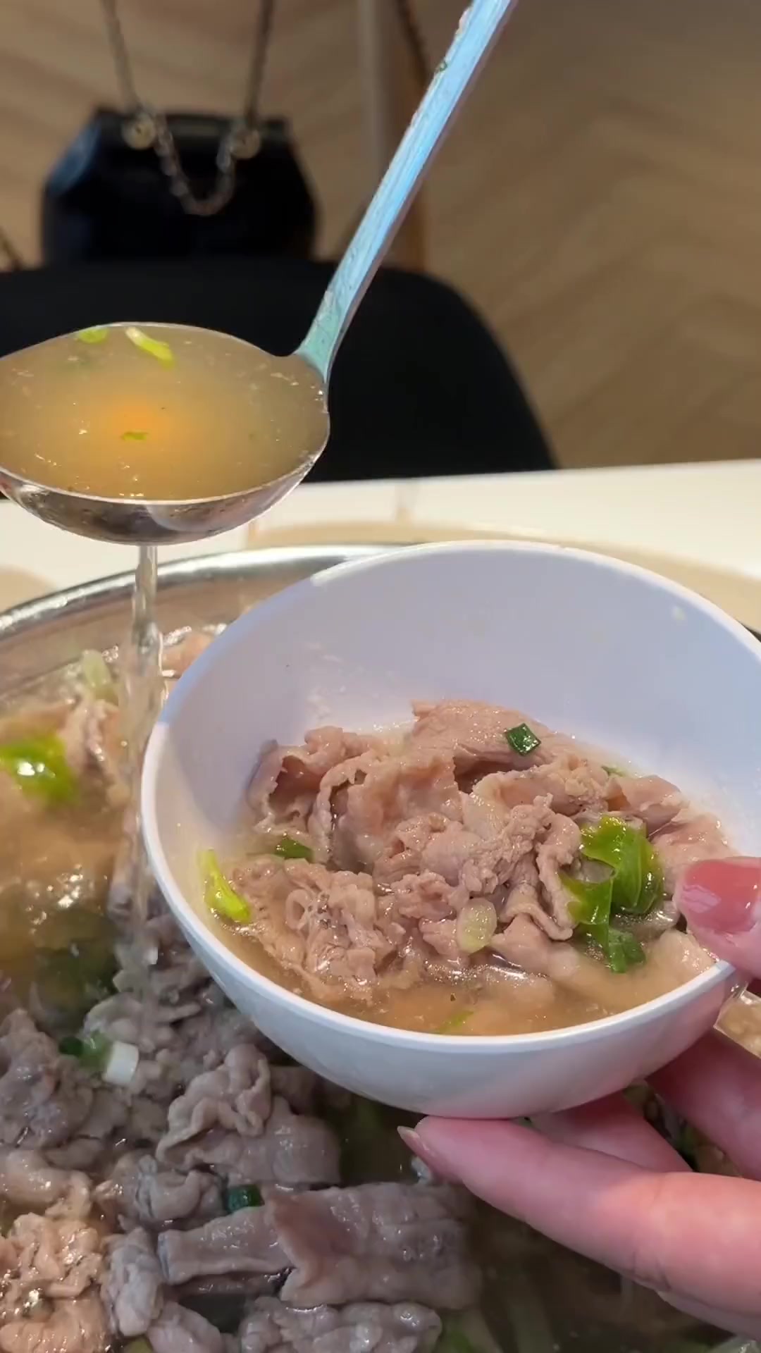 星光大道也有冯三娘跷脚牛肉了！