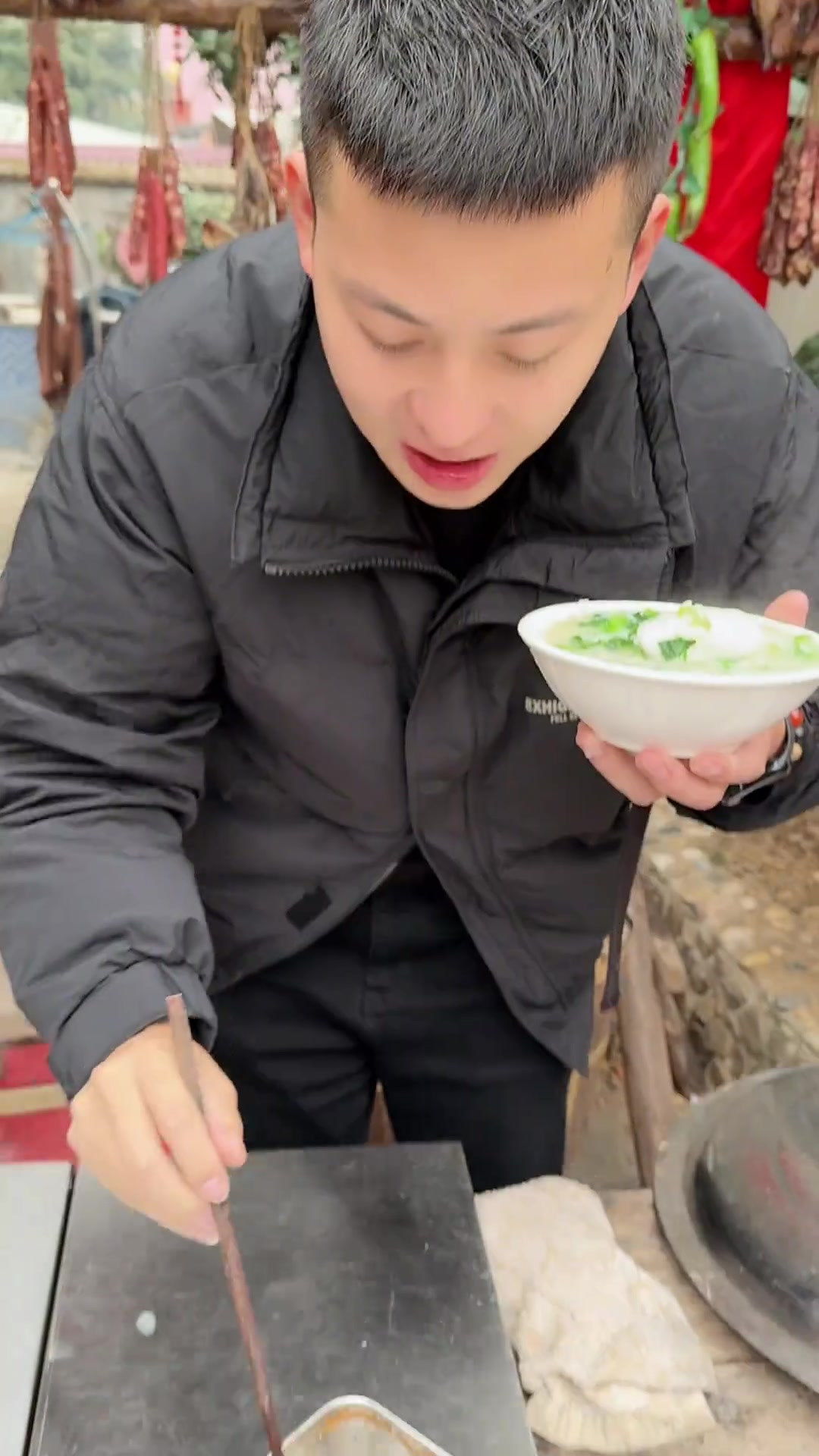 每个浙江人都躲不过的年糕，天冷了，来一碗热乎乎的年糕汤吧！