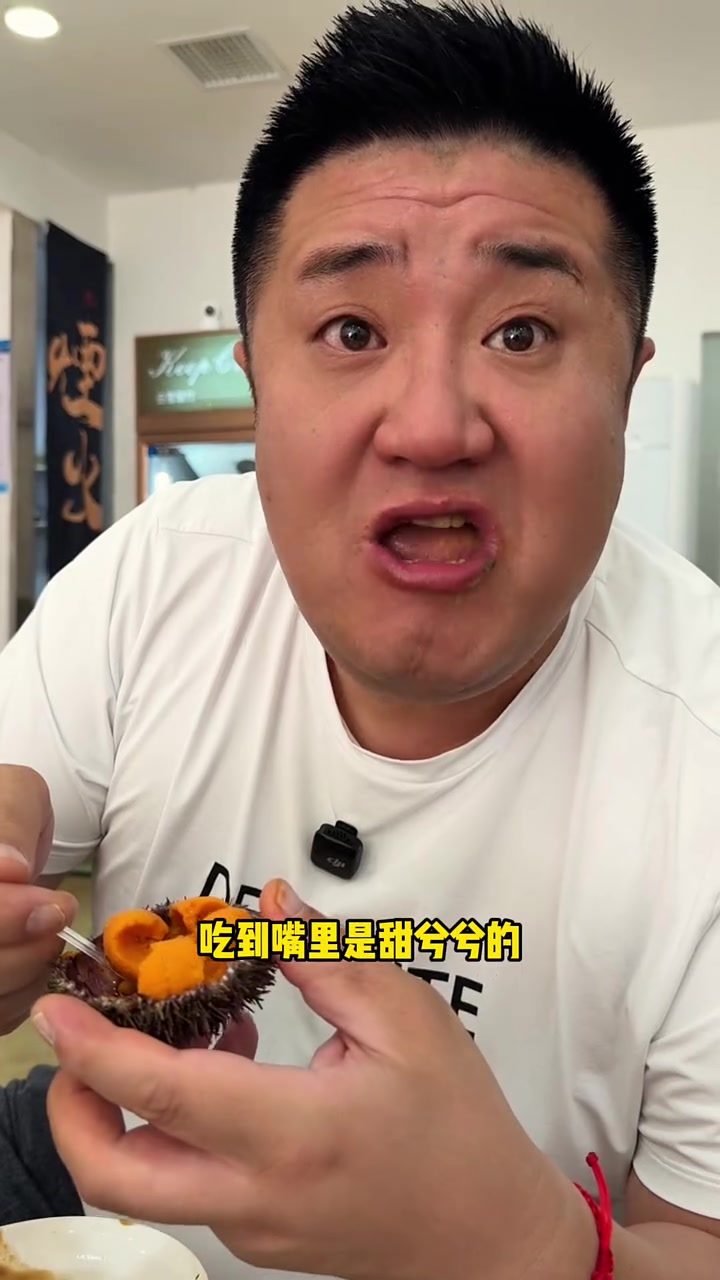 大连超火创业馆,海鲜超鲜,海肠吃法超独特!