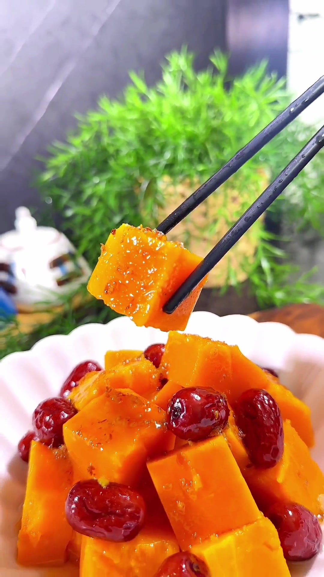 冰糖红枣南瓜可热吃可冷吃，冬天里的暖胃汤