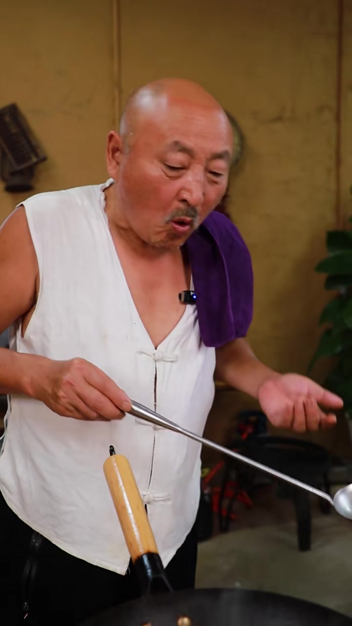 栗子回锅鸡,很久的老做法了!