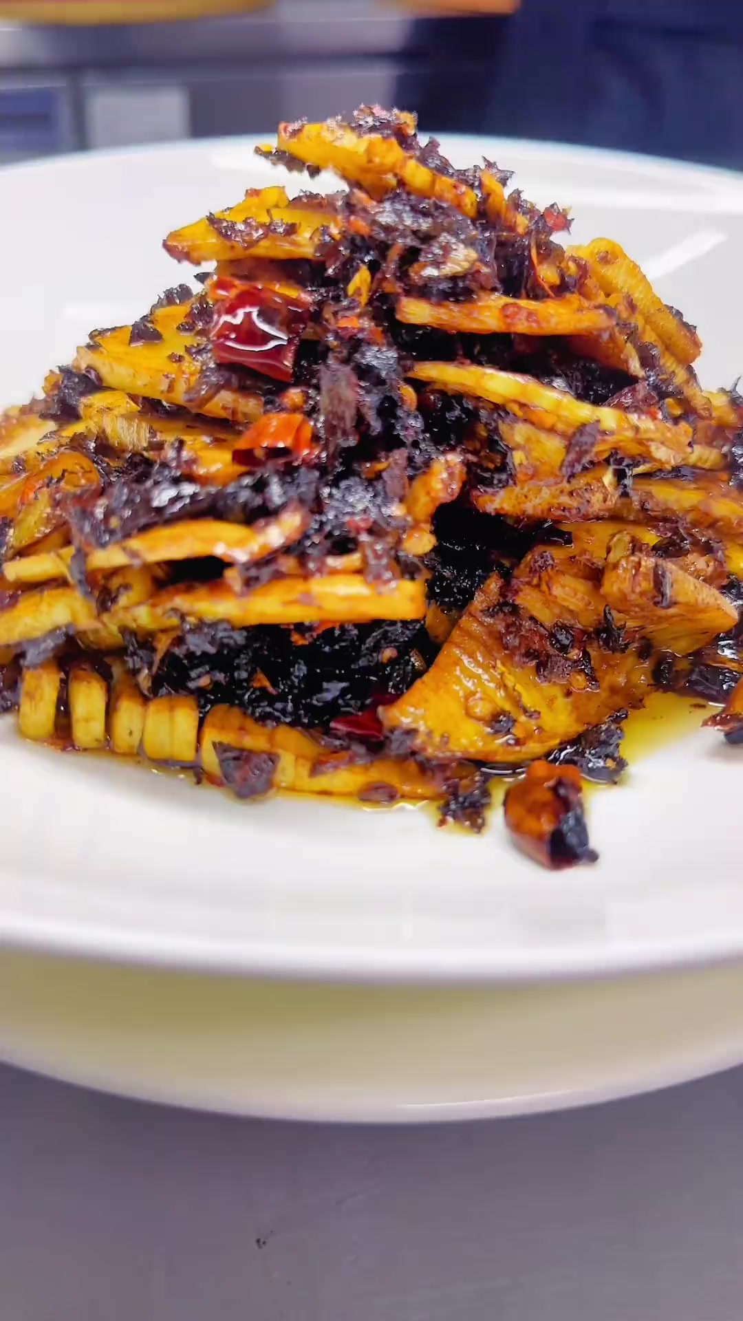 酸菜炒冬笋，冬天必吃菜品