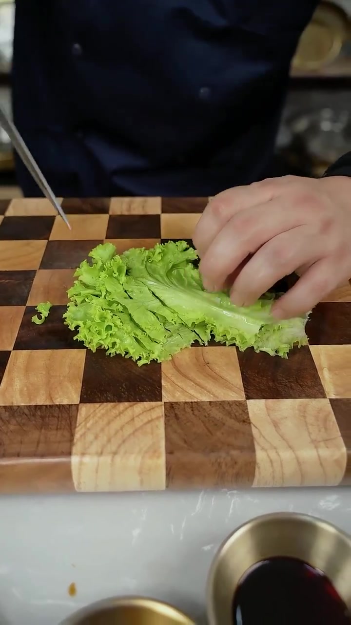 烤肉店必看!这款爽口解腻小拌菜做法超关键!